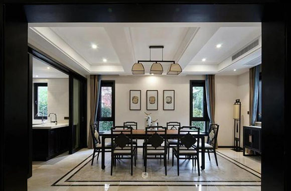 定制了一張由八把椅子組成的實(shí)木家具 定制了一張由八把椅子組成的實(shí)木家具