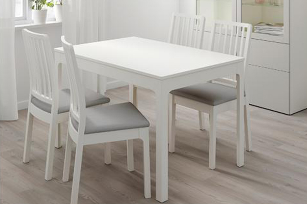 白色餐桌 白色餐桌