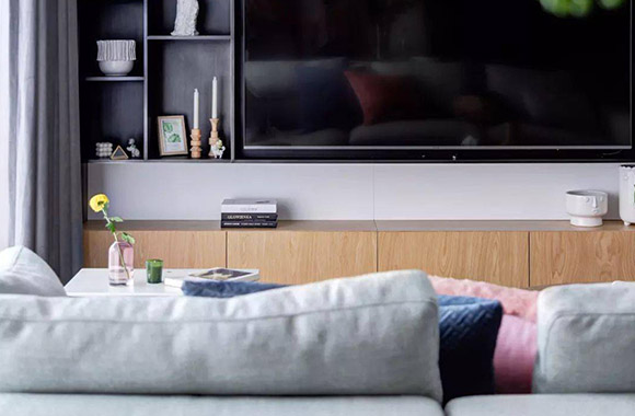 電視墻以定制櫥柜為主體 電視墻以定制櫥柜為主體